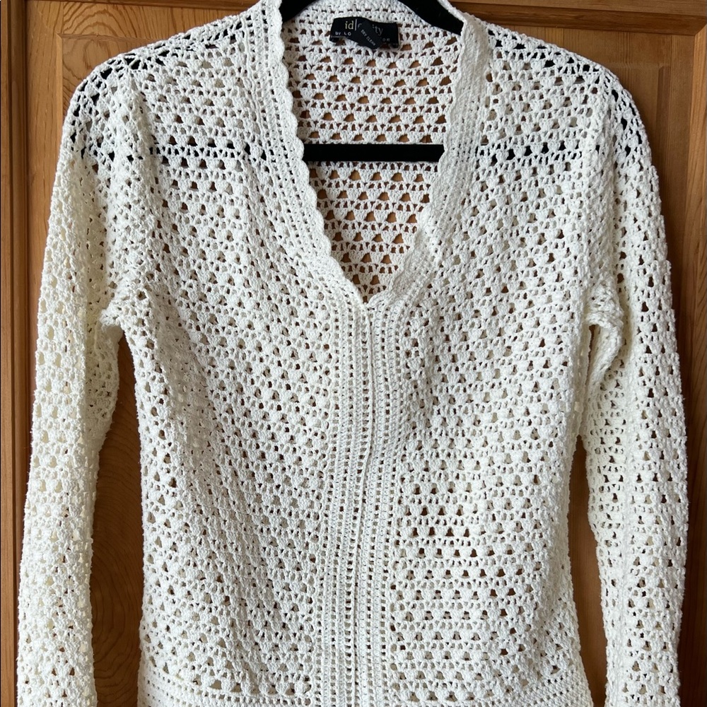 Id I entity by Lord &Taylor crochet sweater, size M